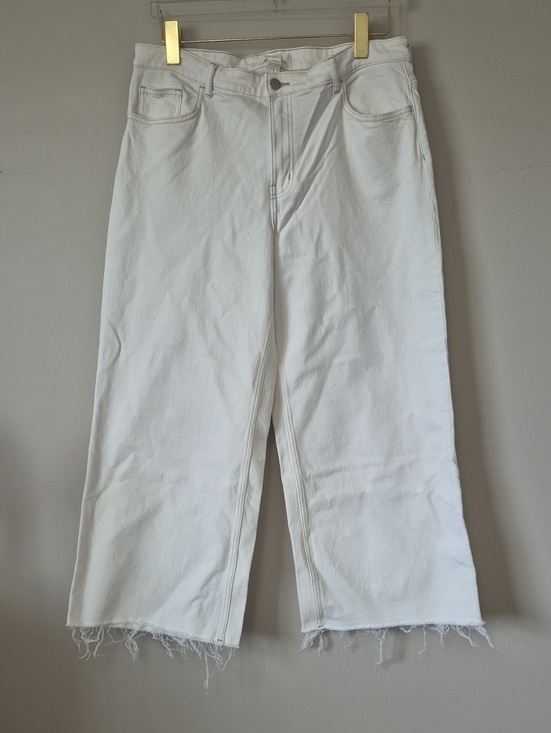 H&M Denim - H&M Cream Wide Leg Denim Jeans Size 14 Cropped Ankle Raw Hem Boho